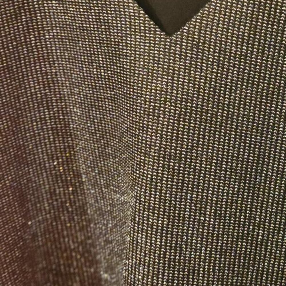 blouse - Picture 4 of 10
